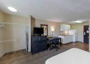 Extended Stay America Suites Orange County Katella Ave hotel thumbnail 7