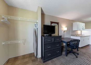 Extended Stay America Suites Orange County Katella Ave hotel thumbnail 8