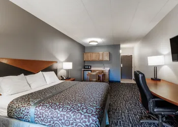 Days Inn & Suites by Wyndham Lancaster Amish Country hotel thumbnail 7