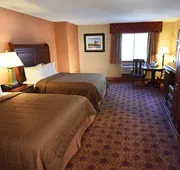 Hamilton Inn Select Beachfront Mackinaw City hotel detail image 3