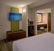 Holiday Inn Express and Suites Pigeon Forge Sevierville by IHG hotel detail image 7