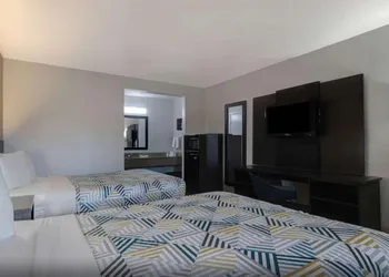 Motel 6 Buttonwillow, CA Central hotel thumbnail 8