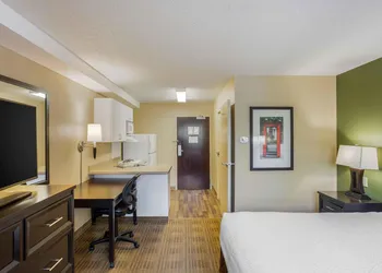 Extended Stay America Suites New York City LaGuardia Airport hotel thumbnail 8