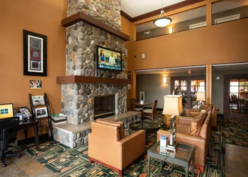 Comfort Inn Traverse City hotel thumbnail 4