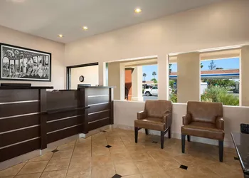 Super 8 by Wyndham Salinas hotel thumbnail 4