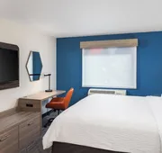Holiday Inn Express Portland South-Lake Oswego by IHG hotel detail image 5