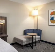Holiday Inn Express Portland South-Lake Oswego by IHG hotel detail image 7