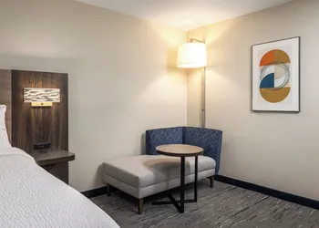 Holiday Inn Express Portland South-Lake Oswego by IHG hotel thumbnail 7