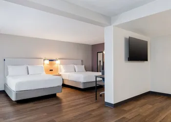 Garner Hotel Murfreesboro West by IHG hotel thumbnail 3