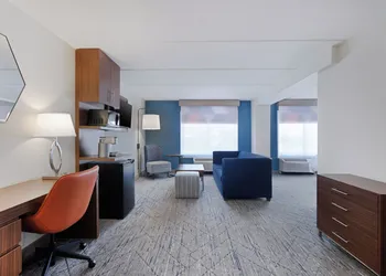 Holiday Inn Express & Suites Augusta West - Fort Gordon by IHG hotel thumbnail 6