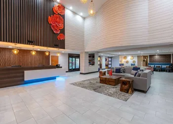 Wingate by Wyndham DFW / North Irving hotel thumbnail 3