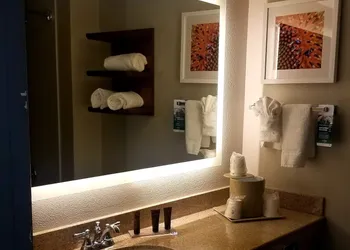 Wingate by Wyndham DFW / North Irving hotel thumbnail 8