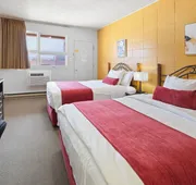 Dauphin Inn Express hotel detail image 3