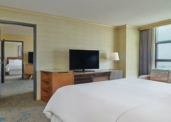 The Westin Detroit Metropolitan Airport hotel thumbnail 3