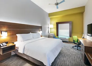Holiday Inn Express Hotel & Suites PORT ARTHUR by IHG hotel thumbnail 5