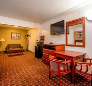 Regency Inn & Suites hotel detail image 7