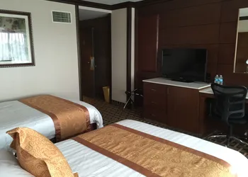 LA Crystal Hotel - Los Angeles Area hotel thumbnail 3