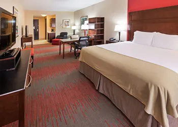 Holiday Inn Express & Suites Duncan by IHG hotel thumbnail 2