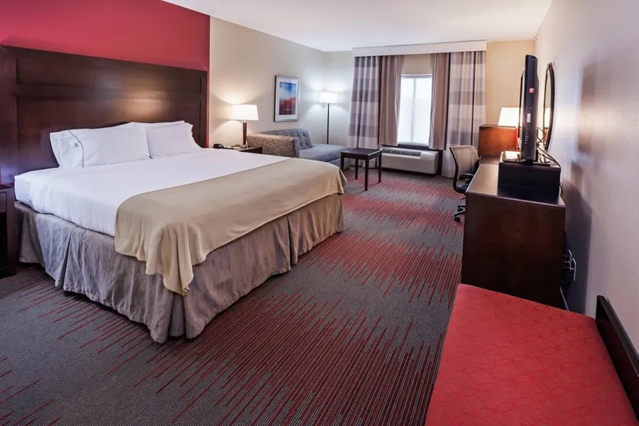 Holiday Inn Express & Suites Duncan by IHG hotel detail image 6