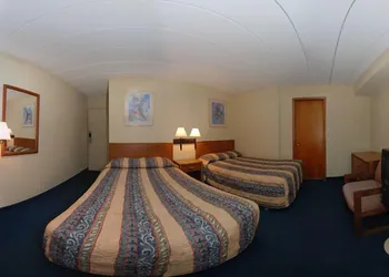 Rodeway Inn Sandusky North hotel thumbnail 8