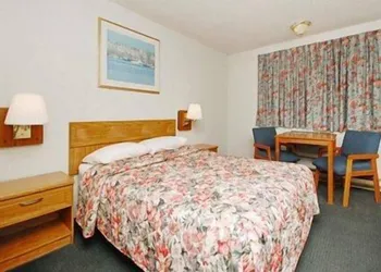 Rodeway Inn Seattle Airport hotel thumbnail 5