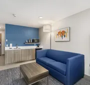 Holiday Inn Express Hotel & Suites Peru - Lasalle Area by IHG hotel detail image 5