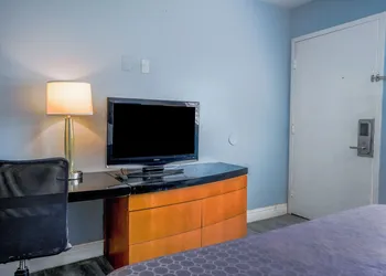 Economy Inn Buttonwillow Bakersfield I-5 hotel thumbnail 6