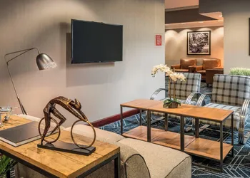 Four Points by Sheraton Boston Logan Airport Revere hotel thumbnail 2