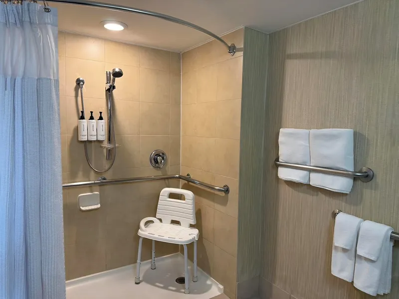 Crowne Plaza Newark Airport by IHG hotel detail image 6