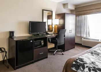 Sleep Inn Saint Charles North hotel thumbnail 6