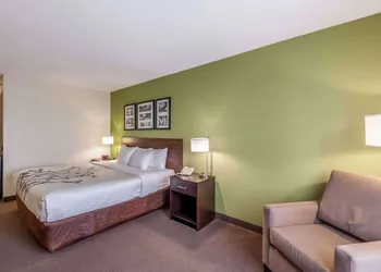 Sleep Inn & Suites Harrisonburg near University hotel thumbnail 6