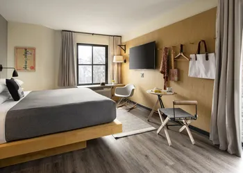 MOXY Memphis Downtown hotel thumbnail 5