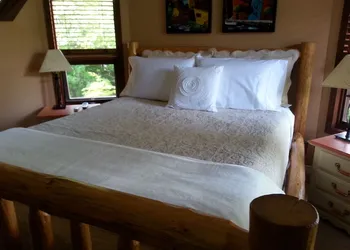Creekside B & B hotel thumbnail 2