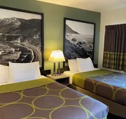 Super 8 by Wyndham Monterey hotel detail image 3