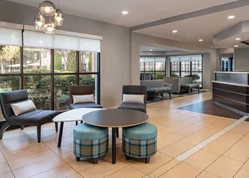 Sonesta ES Suites New Orleans Convention Center hotel thumbnail 2