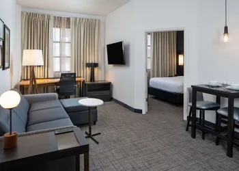 Sonesta ES Suites New Orleans Convention Center hotel thumbnail 5