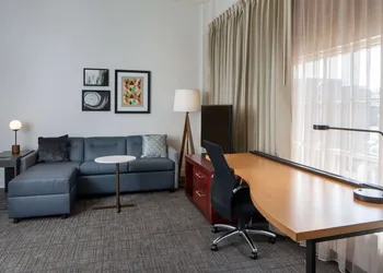 Sonesta ES Suites New Orleans Convention Center hotel thumbnail 7