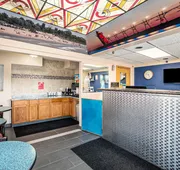 Great Lakes Inn and Suites hotel detail image 3