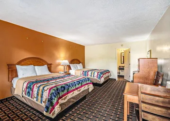 Great Lakes Inn and Suites hotel thumbnail 5