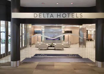 Delta Hotels by Marriott Edmonton Centre Suites hotel thumbnail 2