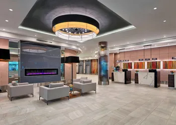 Delta Hotels by Marriott Edmonton Centre Suites hotel thumbnail 3