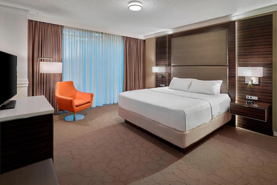 Delta Hotels by Marriott Edmonton Centre Suites hotel detail image 6
