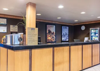 Travelodge by Wyndham Seattle By The Space Needle hotel thumbnail 4