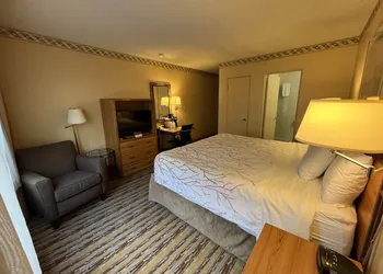 Travelodge by Wyndham Seattle By The Space Needle hotel thumbnail 8