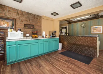 Aiken's Lodge hotel thumbnail 2