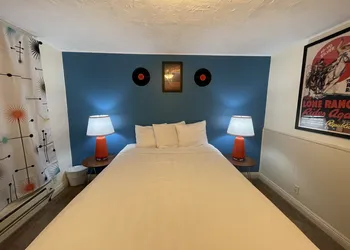 Aiken's Lodge hotel thumbnail 6