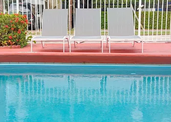 Travelodge by Wyndham Fort Lauderdale hotel thumbnail 3