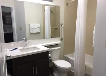 Candlewood Suites East Syracuse - Carrier Circle by IHG hotel thumbnail 4