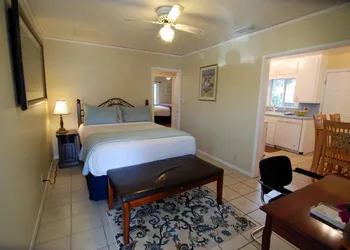 Rest Haven Motel hotel thumbnail 3