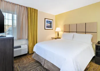 Candlewood Suites Huntersville by IHG hotel thumbnail 5